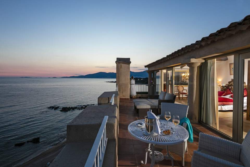 hotel vue mer en corse du sud : le maquis